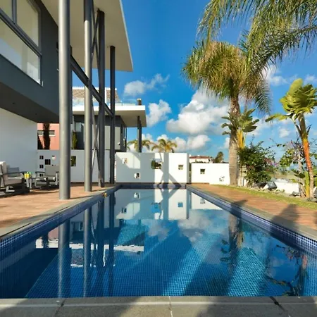 Your Dream Holiday With Private Pool In Protaras Most Exclusive Neighbourhood 1328 빌라 파라림니